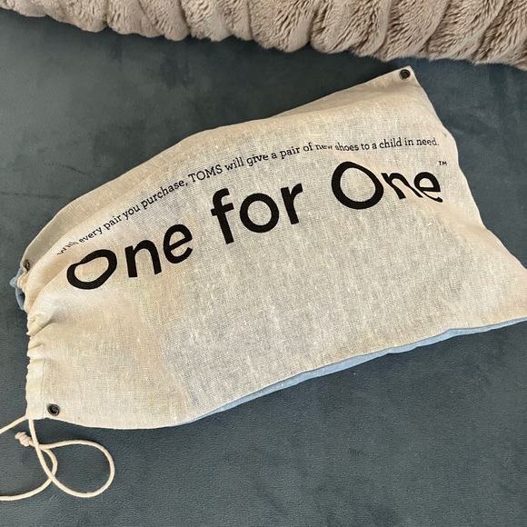 Sale! Black grommet canvas TOMS—gently loved - Picture 7 of 7